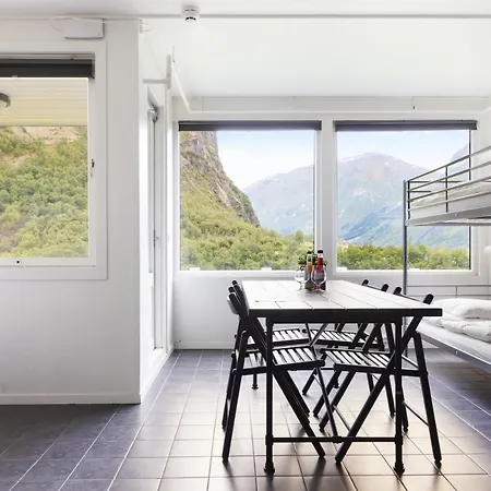 Vandrerhjem Trolltunga